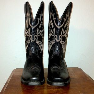 Ariat black leather cowboy boots